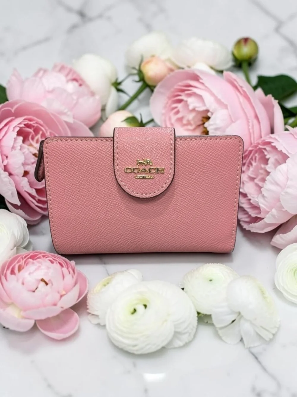 NWOT Coach Pink Saffiano Leather Compact Wallet